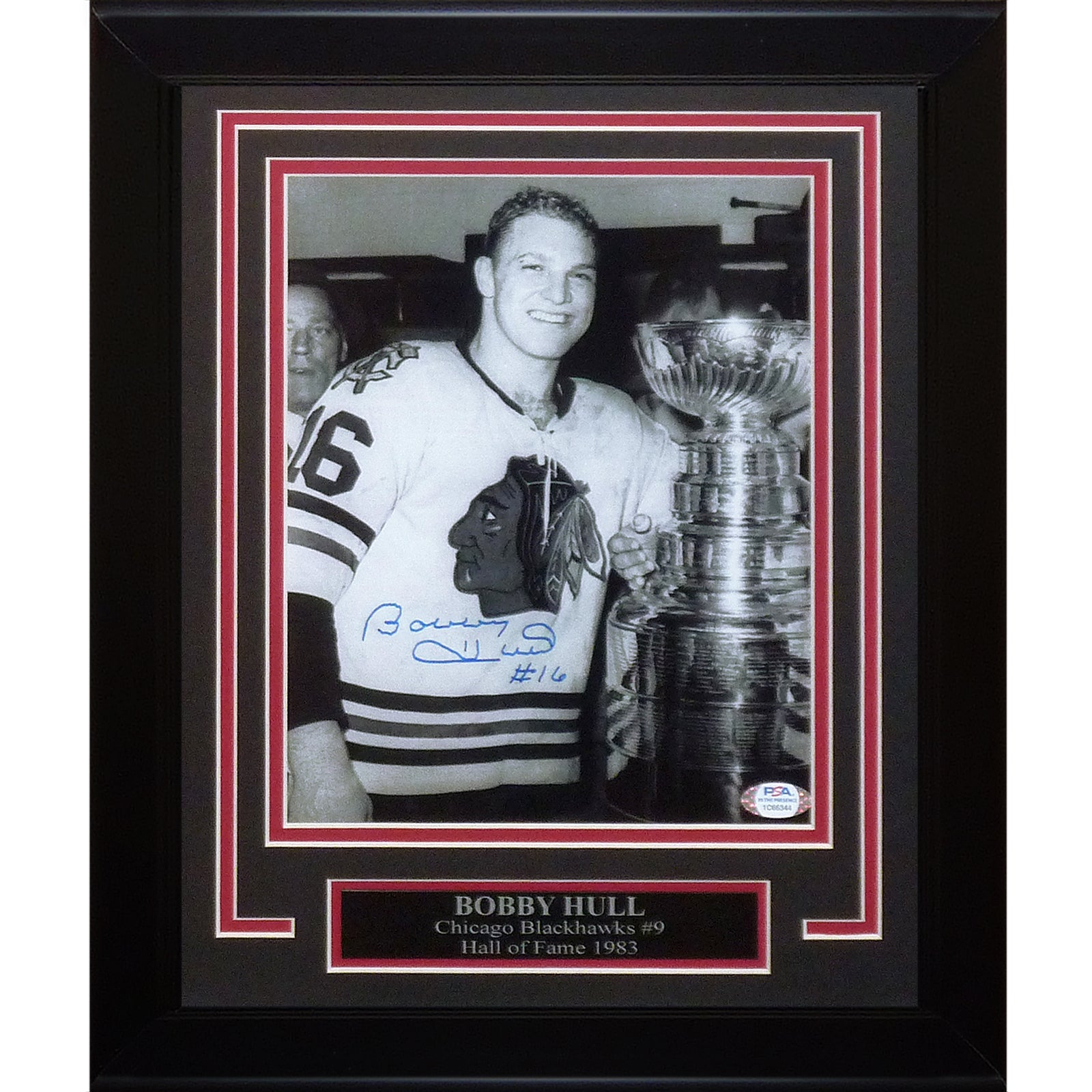 Bobby Hull Autographed Chicago Blackhawks (Stanley Cup Trophy) Deluxe Framed 8x10 Photo – PSADNA