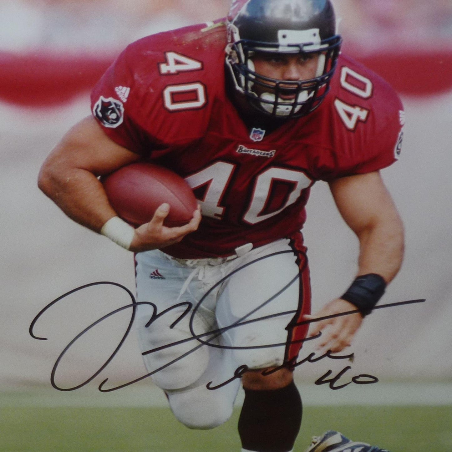 Mike Alstott Autographed Tampa Bay Buccaneers (Action) Deluxe Framed 16x20 Photo