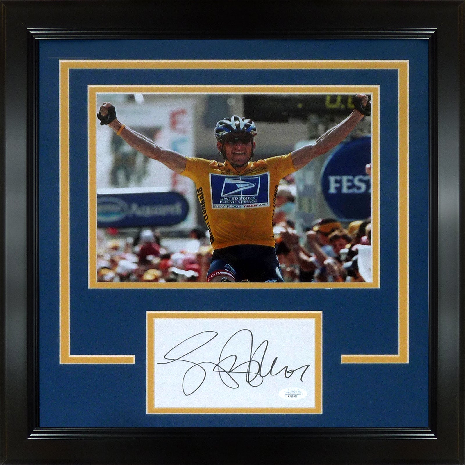 Lance Armstrong Autographed Cycling 8x10 Photo 