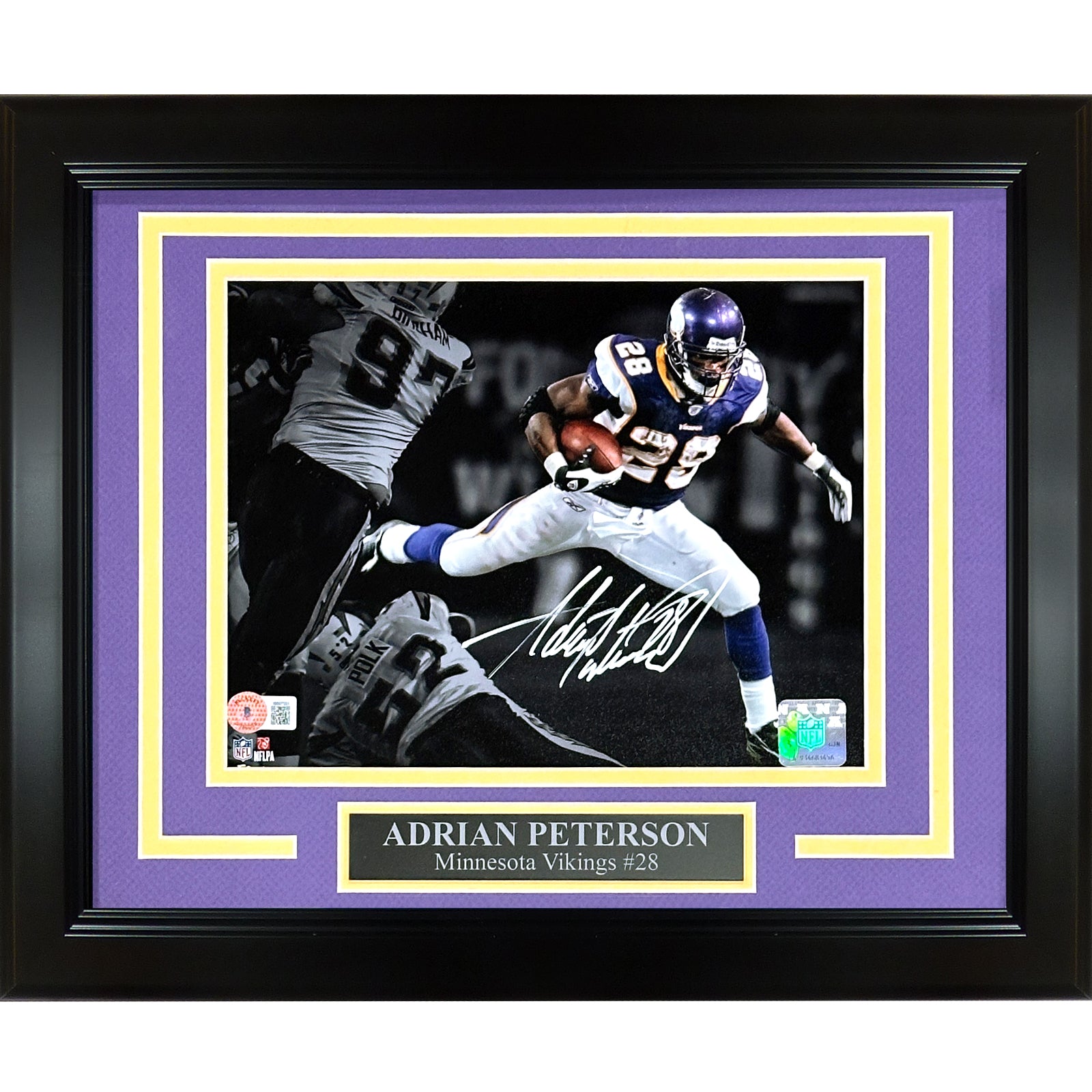 Adrian Peterson Autographed Minnesota Vikings Framed 8x10 Photo - Beckett