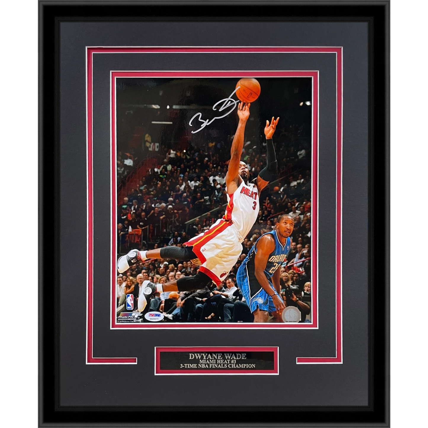 Dwyane Wade Autographed Miami Heat (Action) Deluxe Framed 11x14 Photo - PSADNA