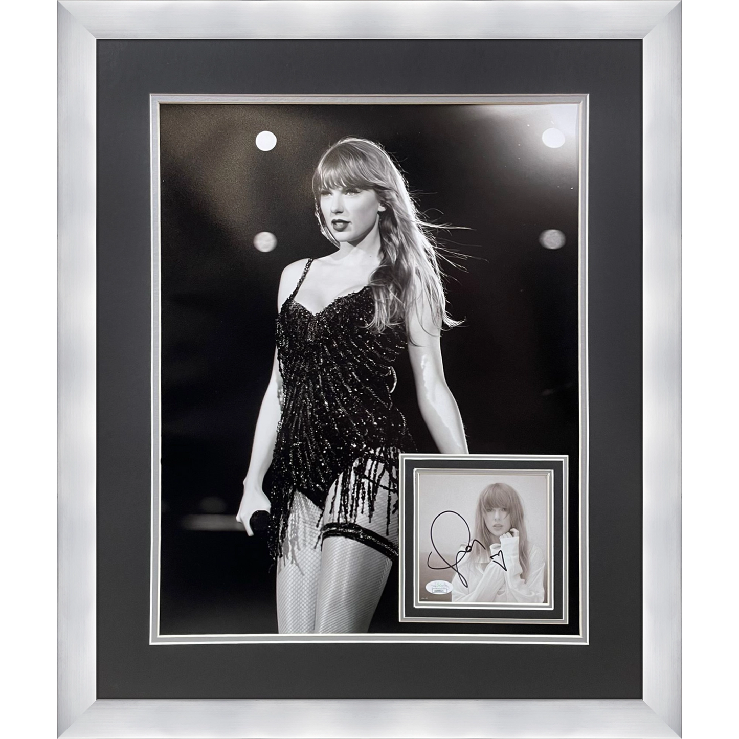 Taylor Swift Concert 16x20 Deluxe Framed with Autographed Photo with Heart - JSA