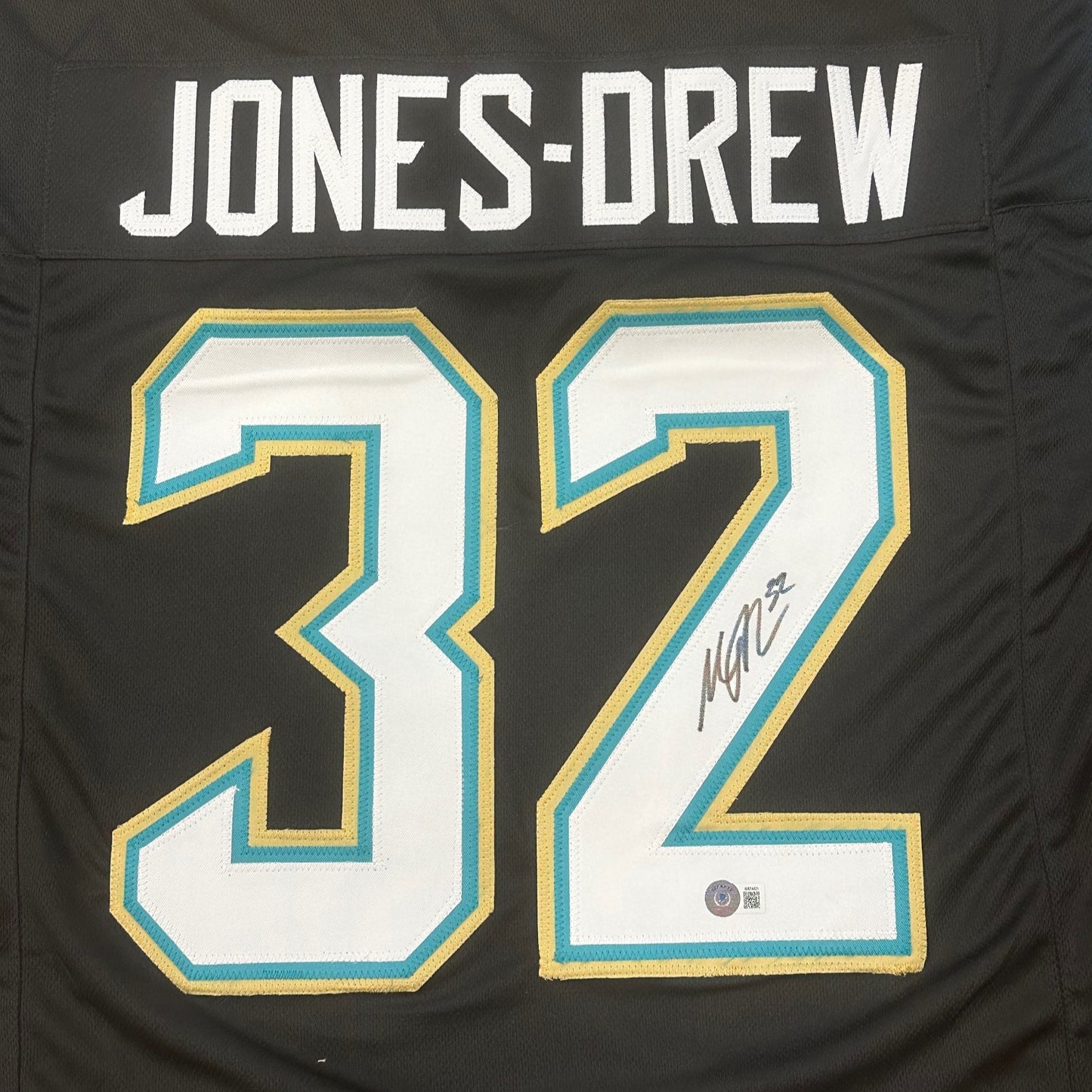 Maurice Jones-Drew Autographed Jacksonville (Black #32) Custom Jersey - Beckett