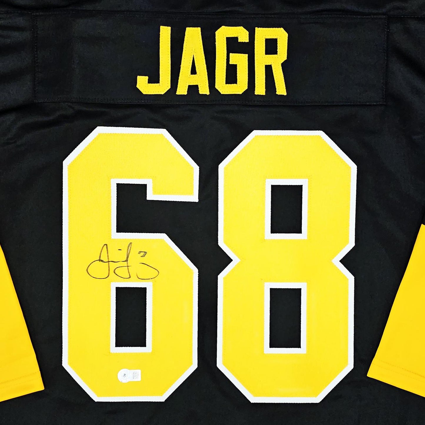 Jaromir Jagr Autographed Pittsburgh (Black #68) Custom Jersey - Beckett