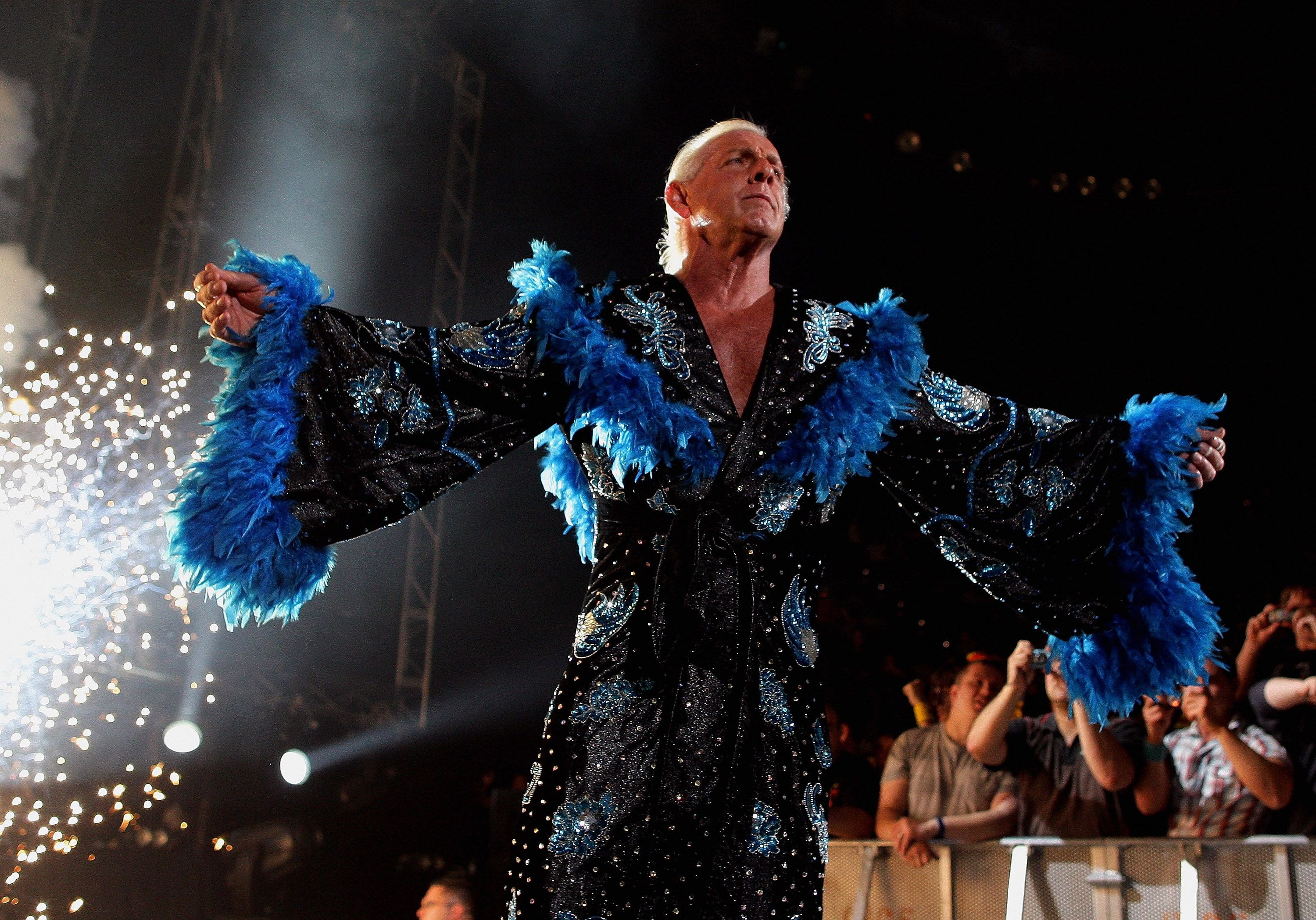 PRESALE - RIC FLAIR SIGNED BLACK & BLUE ROBE 11x14 PHOTO