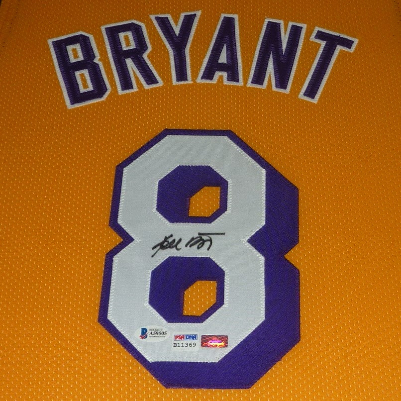 Kobe Bryant Signed & Custom Framed Jersey (psa Coa) Auction