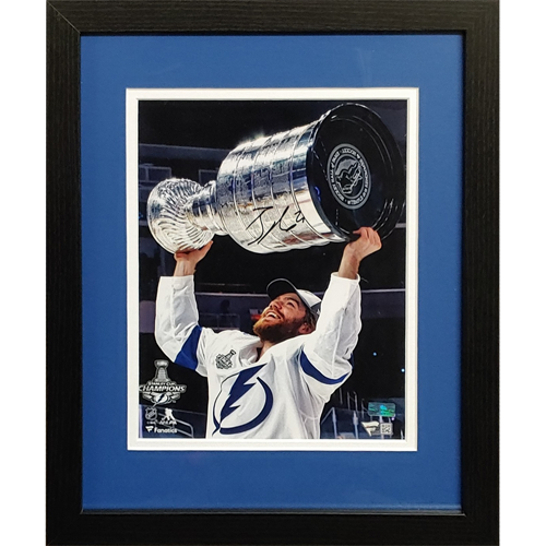 Brayden Point Autographed Tampa Bay Lightning (Stanley Cup Trophy) Framed 8x10 Photo - Fanatics